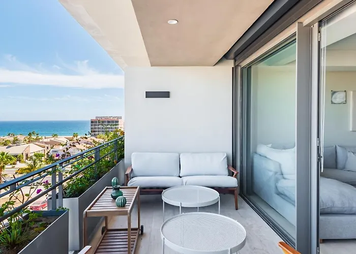 Apartment Punto Nima, Spectacular Pool With Ocean View